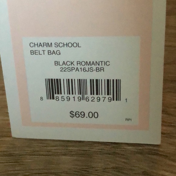 Juicy Couture Belt Pac - Picture 4 of 10